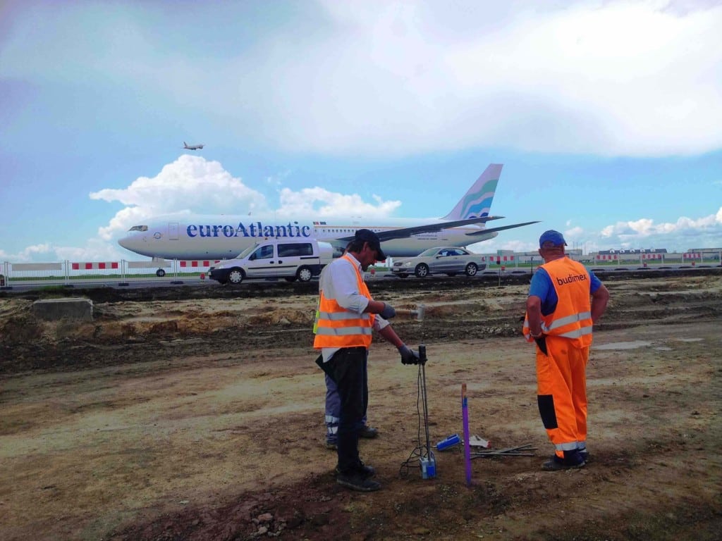 PANDA Dynamic Cone Penetrometer (DCP) on Airport Runway Taxiway subgrade